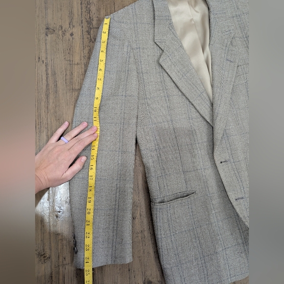 Vintage Pierre Cardin 100% Pure Wool Tailored Sport Coat, Brown, 44R - Picture 16 of 16